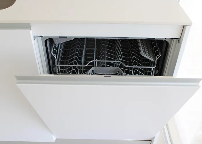 The Pink Lagoon House تورّيفيِخا