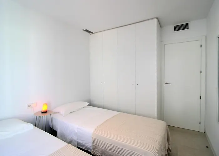 The Pink Lagoon House تورّيفيِخا