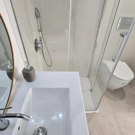 The Pink Lagoon House 펜션 또레비에하